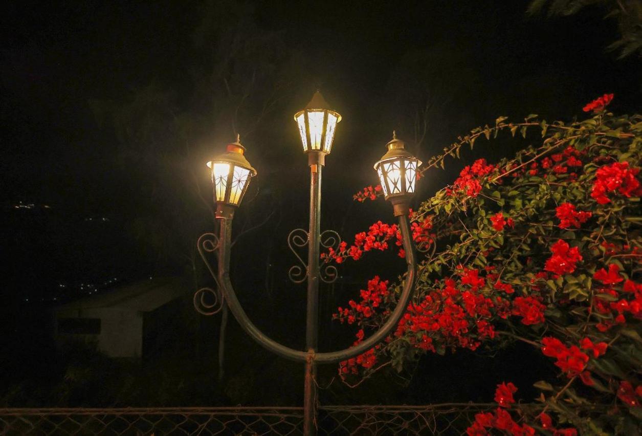 Valleycrest Villa With Swimming Pool Mahābaleshwar Екстериор снимка